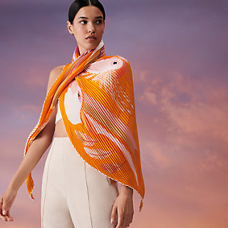 Toucans de Paradis pleated scarf 140 | Hermès Canada